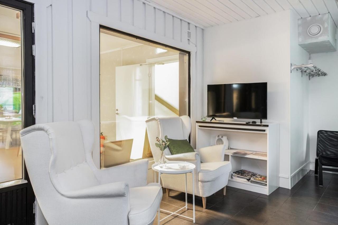Hestra Guesthouse Buitenkant foto